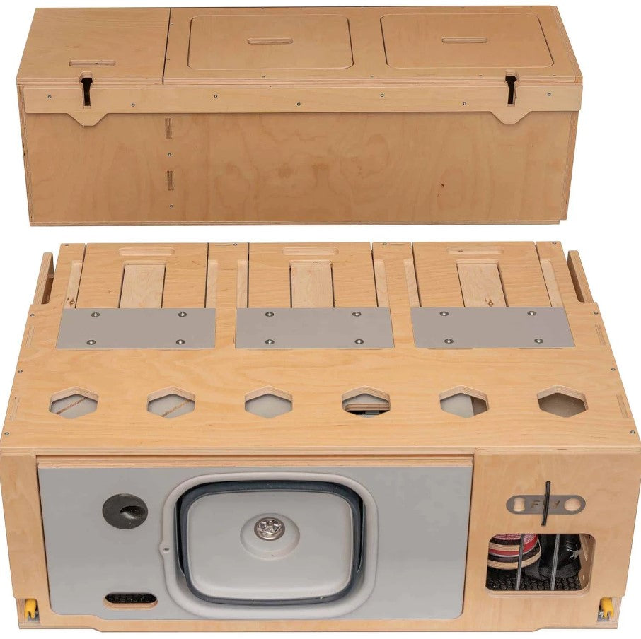 Modulo di design FLV in legno, piegato con una scatola di legno rettangolare