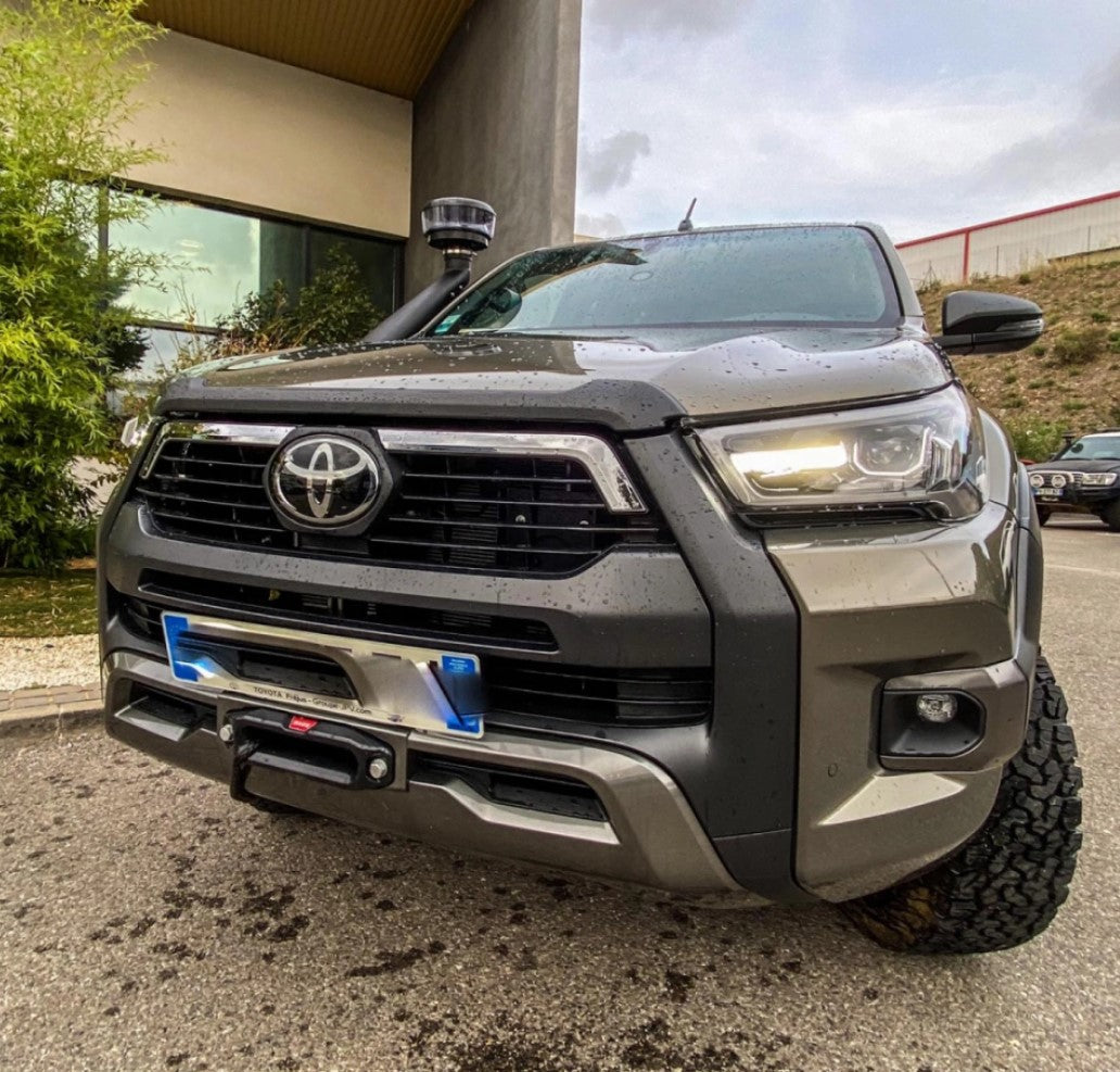 Toyota Hilux invincibile in bronzo con una Verricelli warn