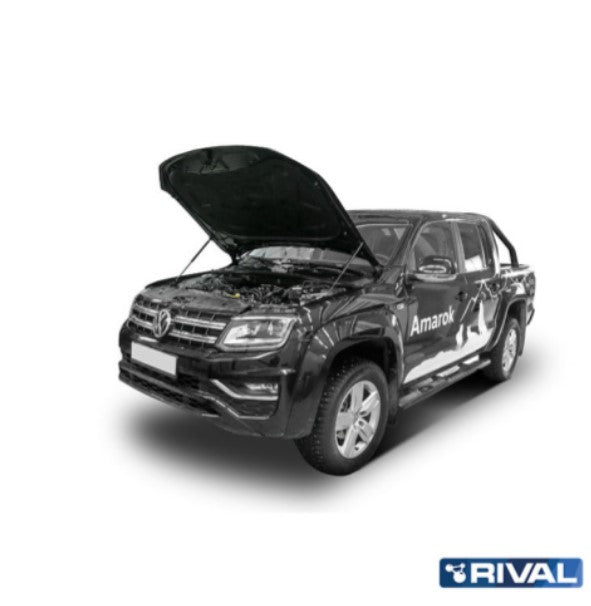 Volkswagen Amarok nero con cofano sostenuto da un martinetto Rival