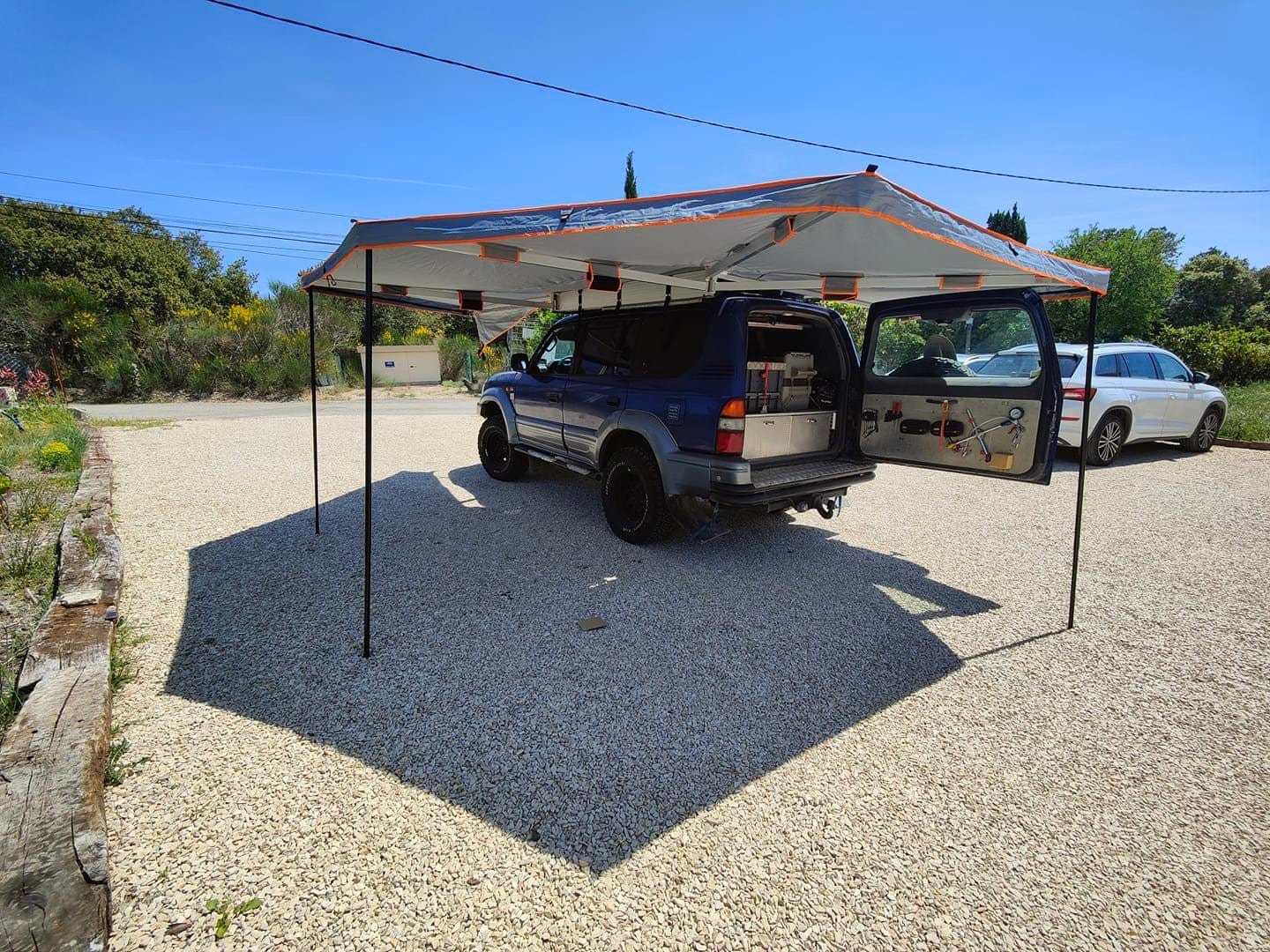 Tenda circolare 4x4 sinistra - autoportante 270° / 450° - Rockalu