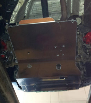 sci di protezione anteriore in alluminio fissato alla parte inferiore di un veicolo