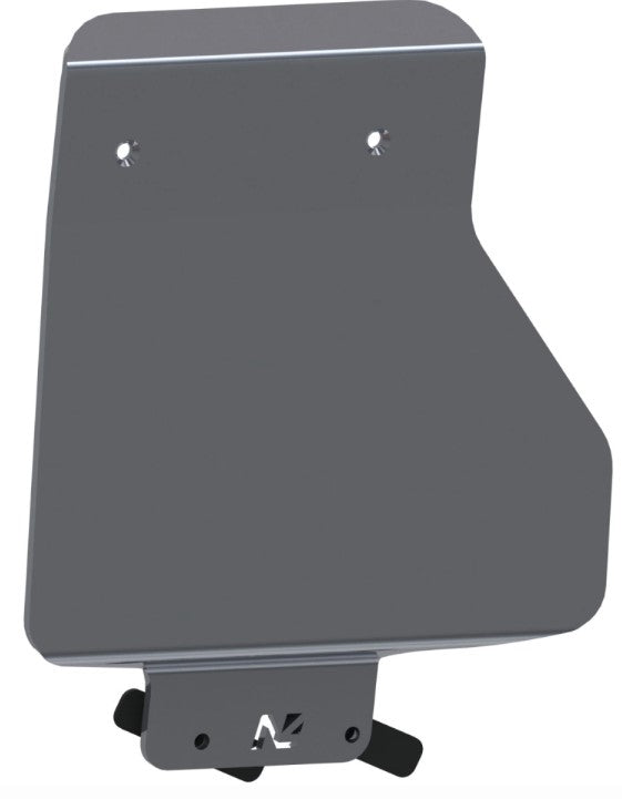 scudo in alluminio su sfondo bianco con due fori in alto e logo N4 in basso