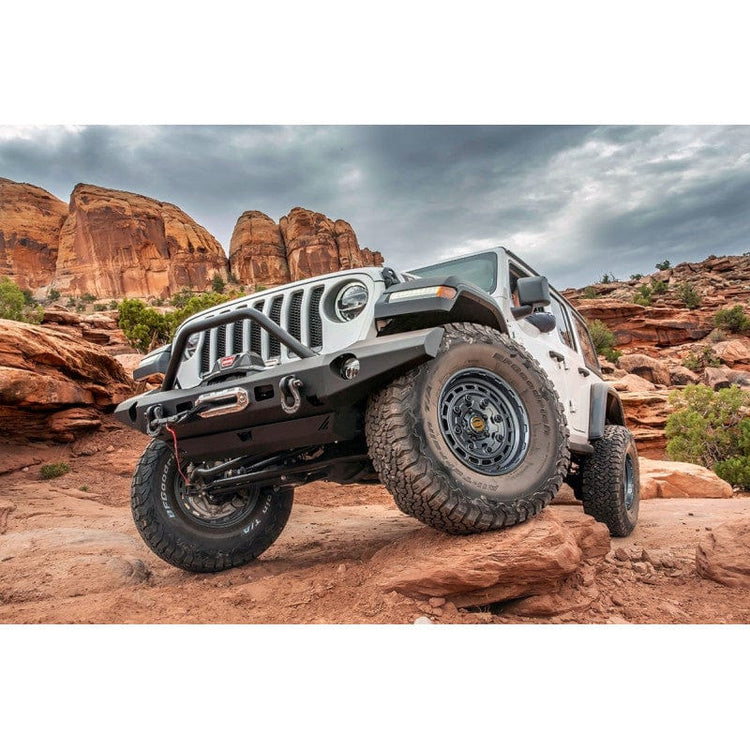 Ruote WARN Epic Jackhammer - misura 17x8.5 Offset 0 per Jeep Wrangler