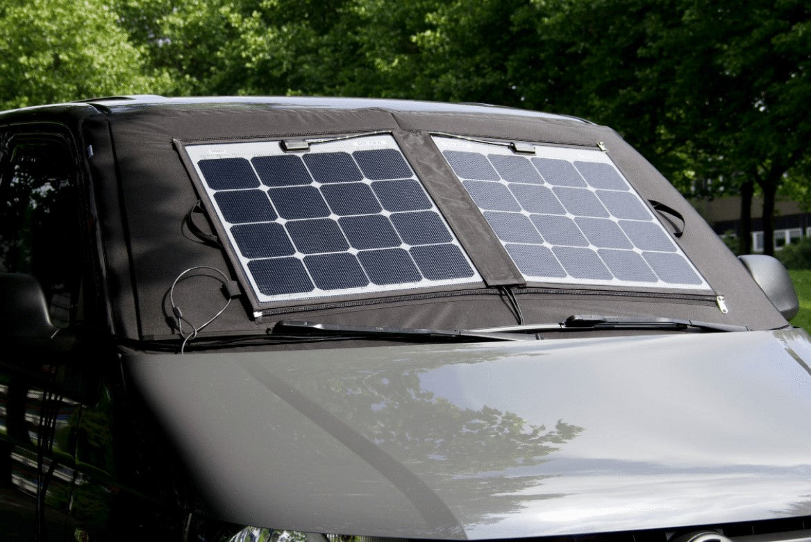parabrezza volkswagen ricoperto di pannelli solari 