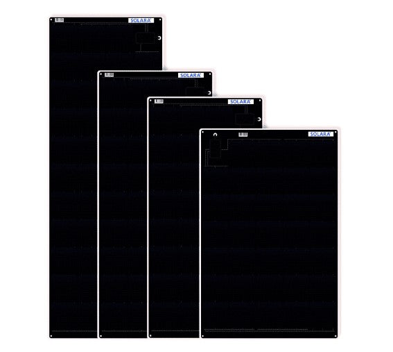 4 pannelli solari neri su sfondo bianco di Solara