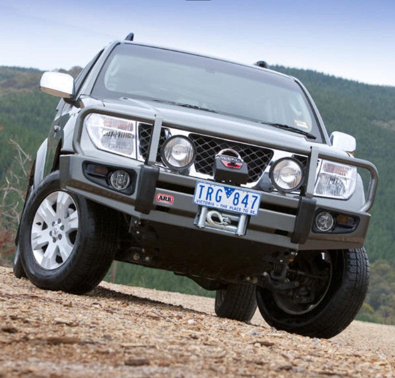 Paraurti anteriore ARB Deluxe - Nissan Pathfinder R51 05-10