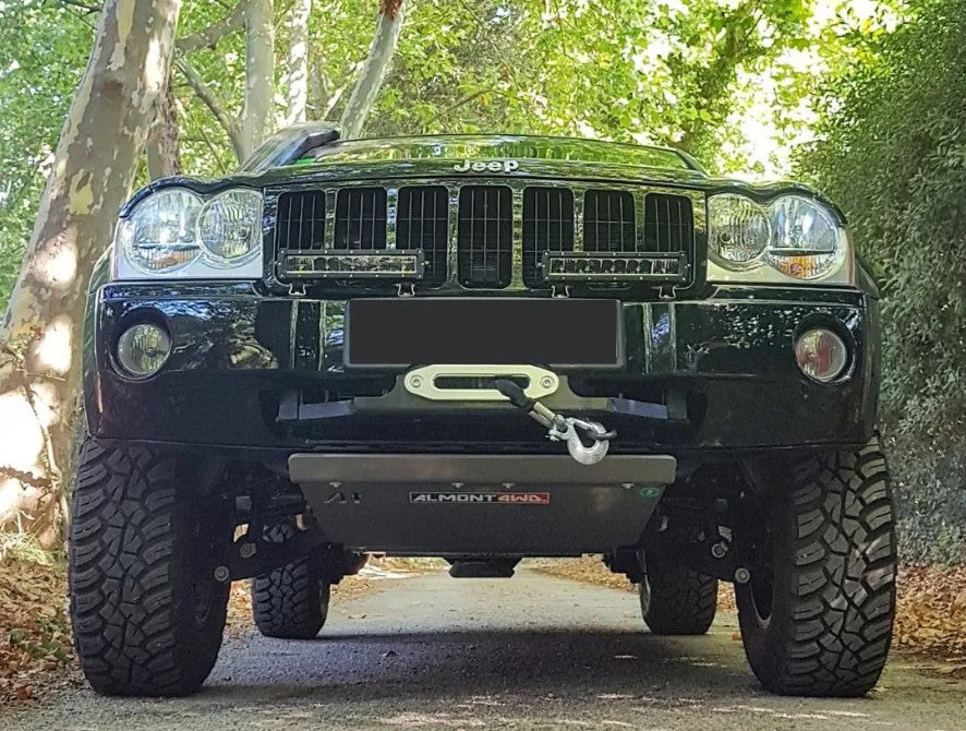 Jeep Grand Cherokee WH con blindatura in alluminio Almont