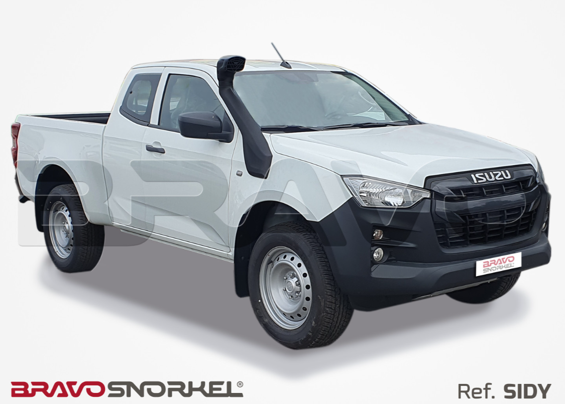 isuzu dmax bianco con paraurti e snorkel neri