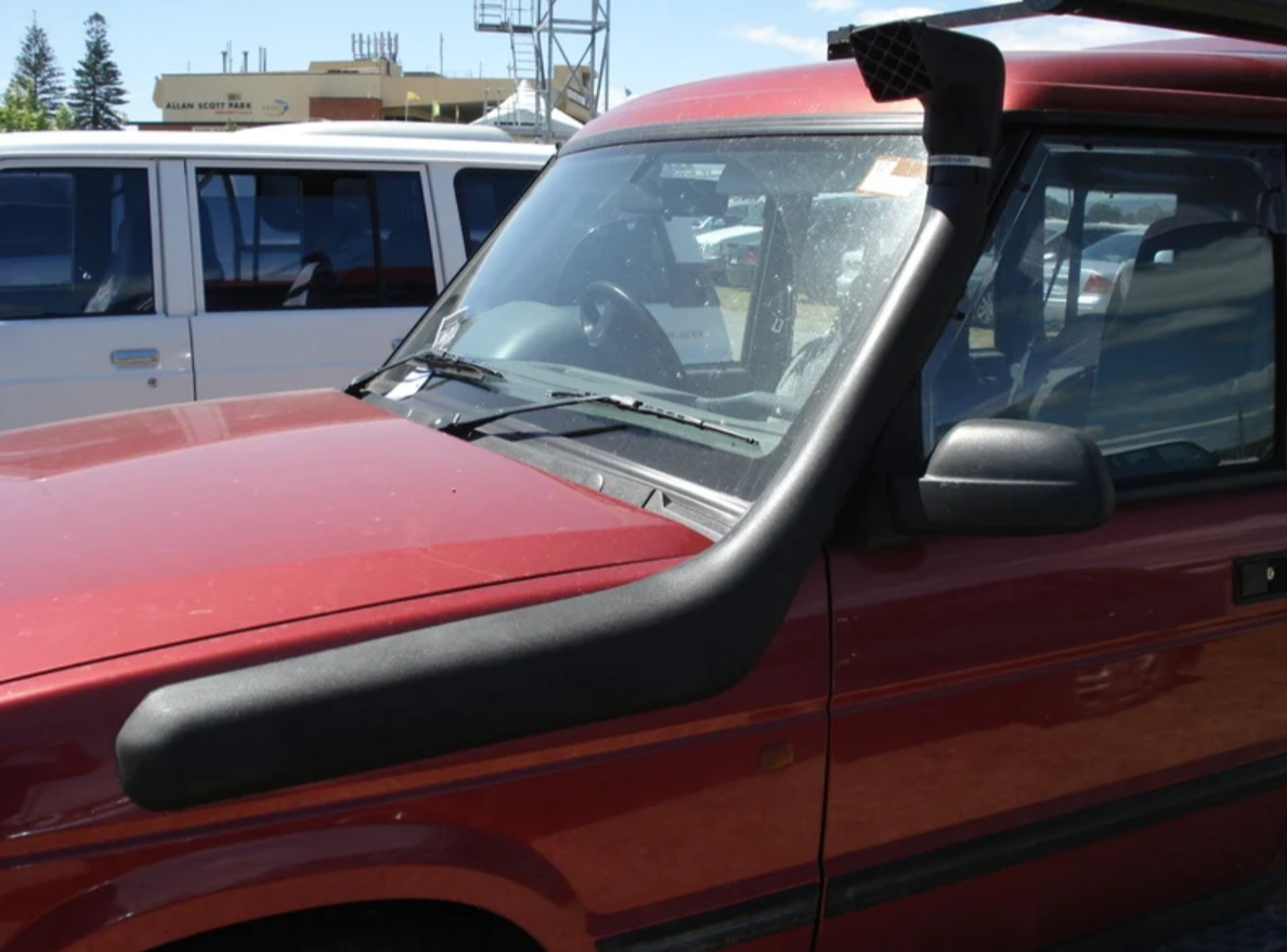 land rover td5 rosso con snorkel nero