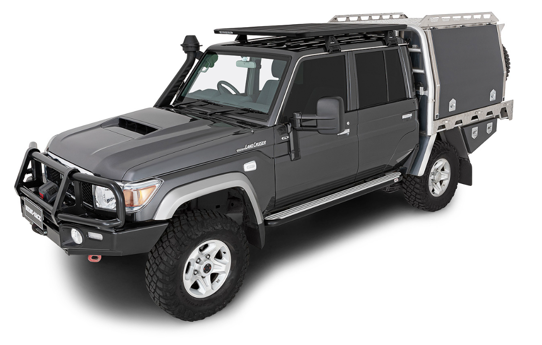 Toyota Land Cruiser 79 grigio equipaggiato per il fuoristrada