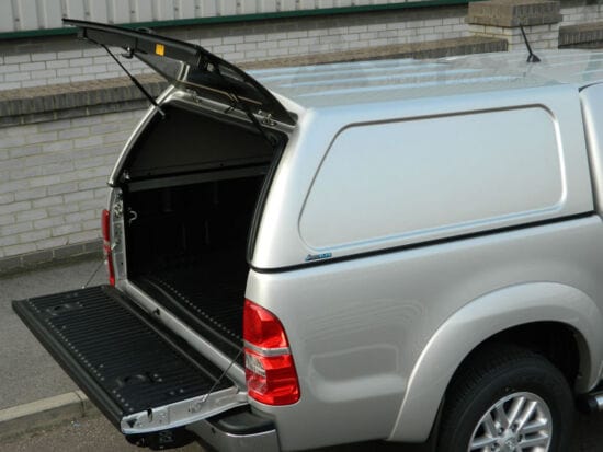 Hardtop Aeroklas Commerciale - Toyota Hilux - Doppia Cabina 2005-2015 (Senza vetri laterali)