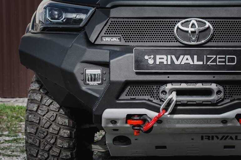 Paraurti anteriore Rival in alluminio - senza LED - Toyota Hilux Revo 2021+