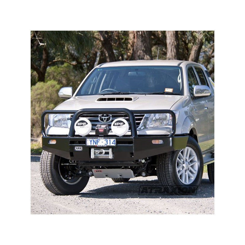 Paraurti ARB con barra verricello per Toyota Hilux Vigo dal 2005 al 2015